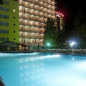 https://hotel-varshava.goldensandshotels.net