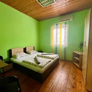 Hostel Elegance On A Budget - For Rent In Center, Sofya
