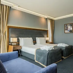 3* Отель Budapest - Free Parking